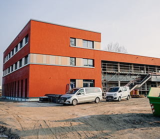 Neubau Neubau eines Gemeinde- und Bürgerzentrums in Stralsund, Knieper West
