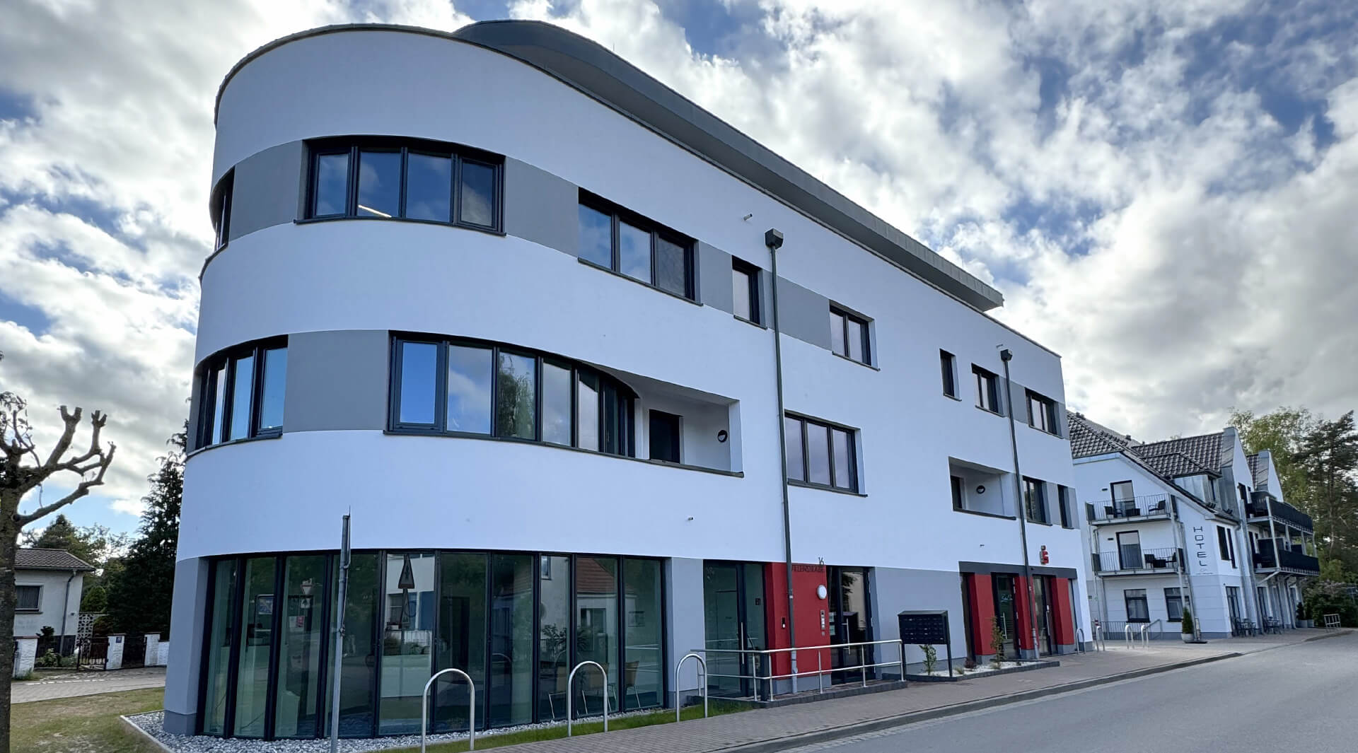 2.000 m² Wärmedämmverbundsystem mit Steinwolle-Dämmplatten